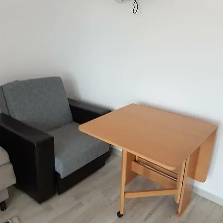 Garsoniera Sergiu * Năvodari